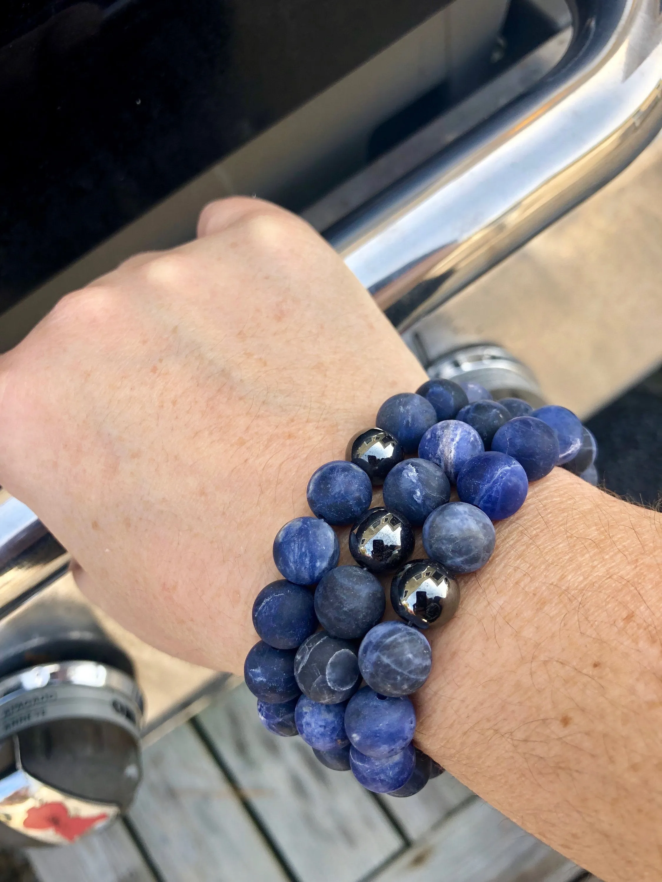 10mm Sodalite Beaded Bracelet with Hematite Accent Bead