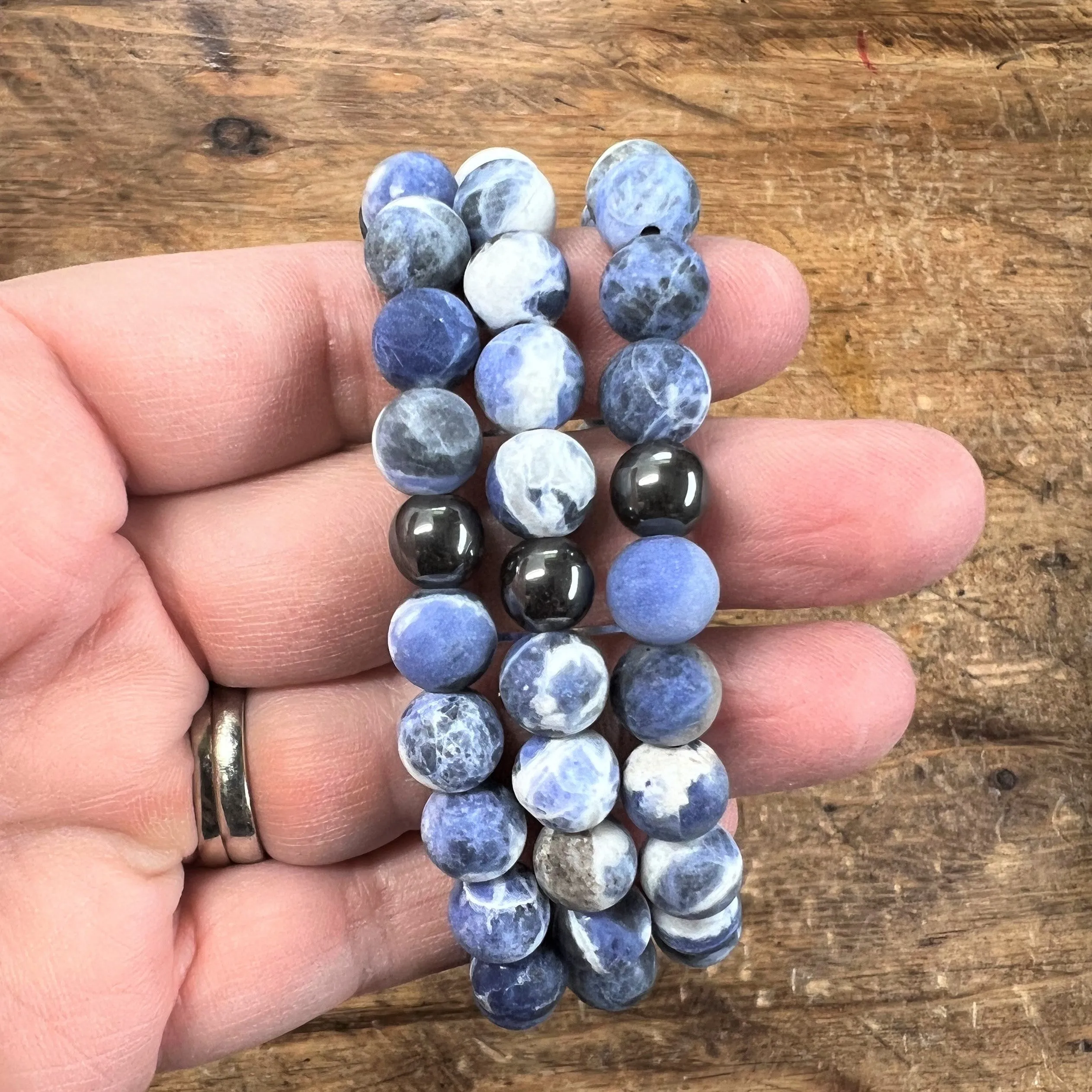 10mm Sodalite Beaded Bracelet with Hematite Accent Bead