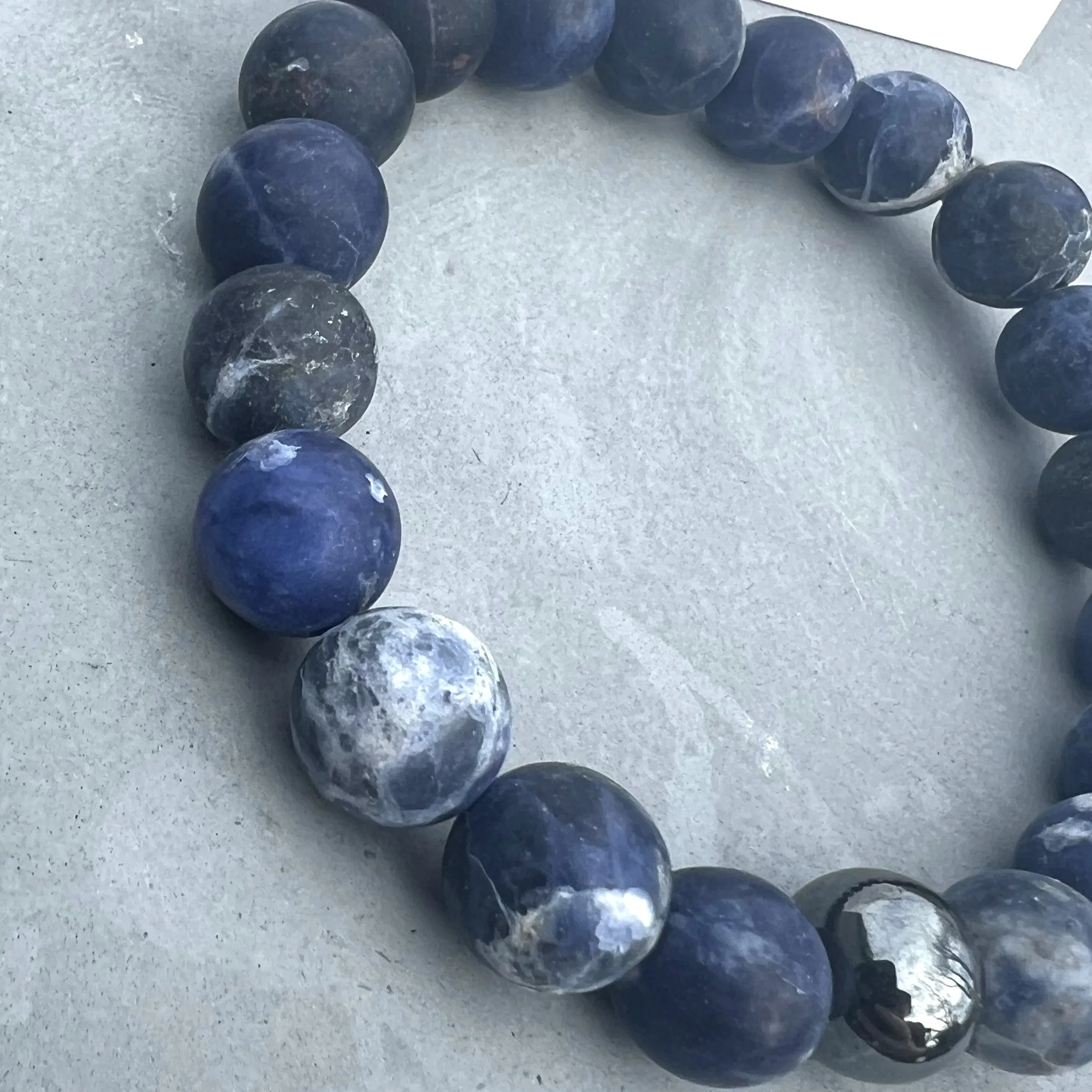 10mm Sodalite Beaded Bracelet with Hematite Accent Bead