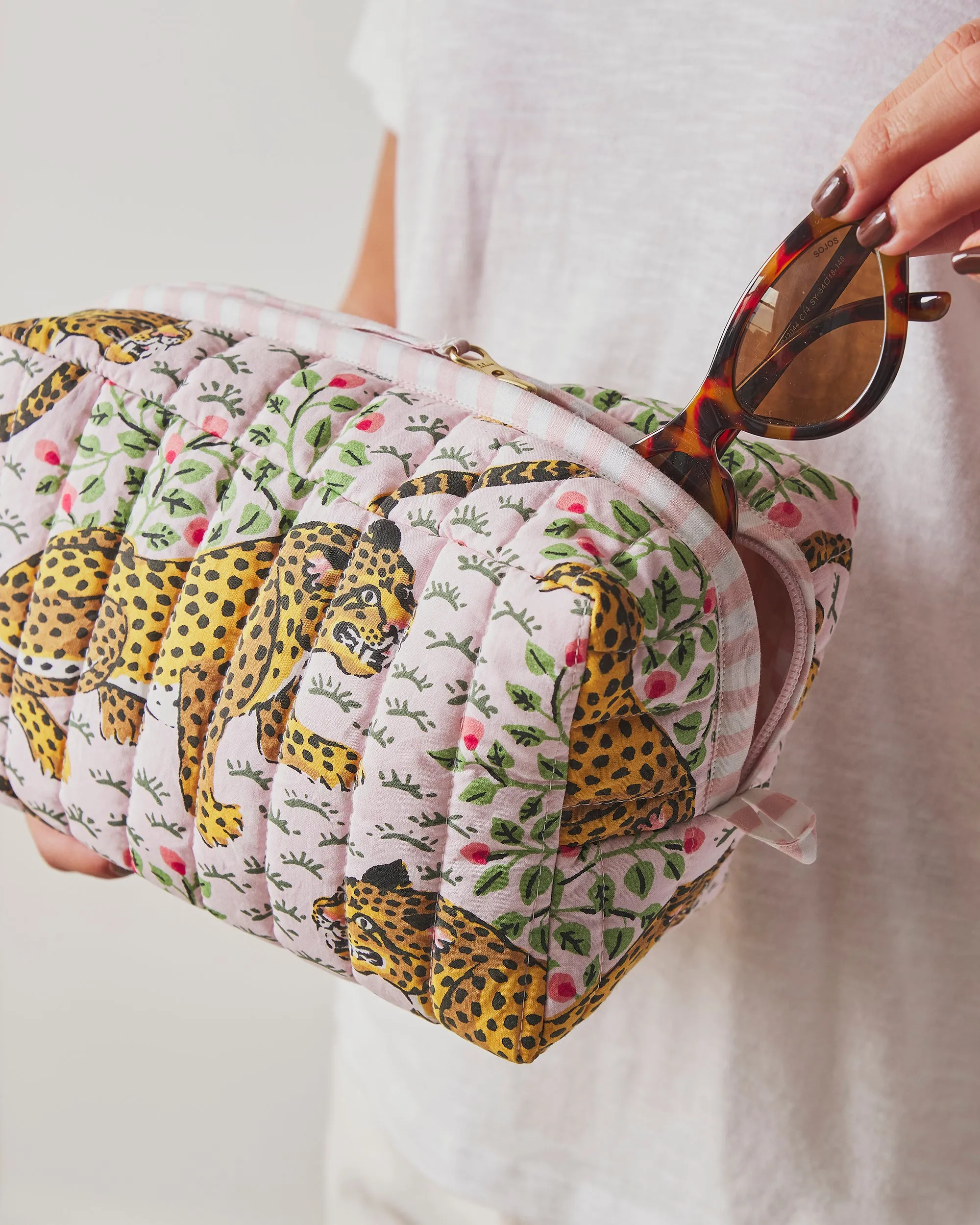 Bagheera - Quilted Pouch - Blush