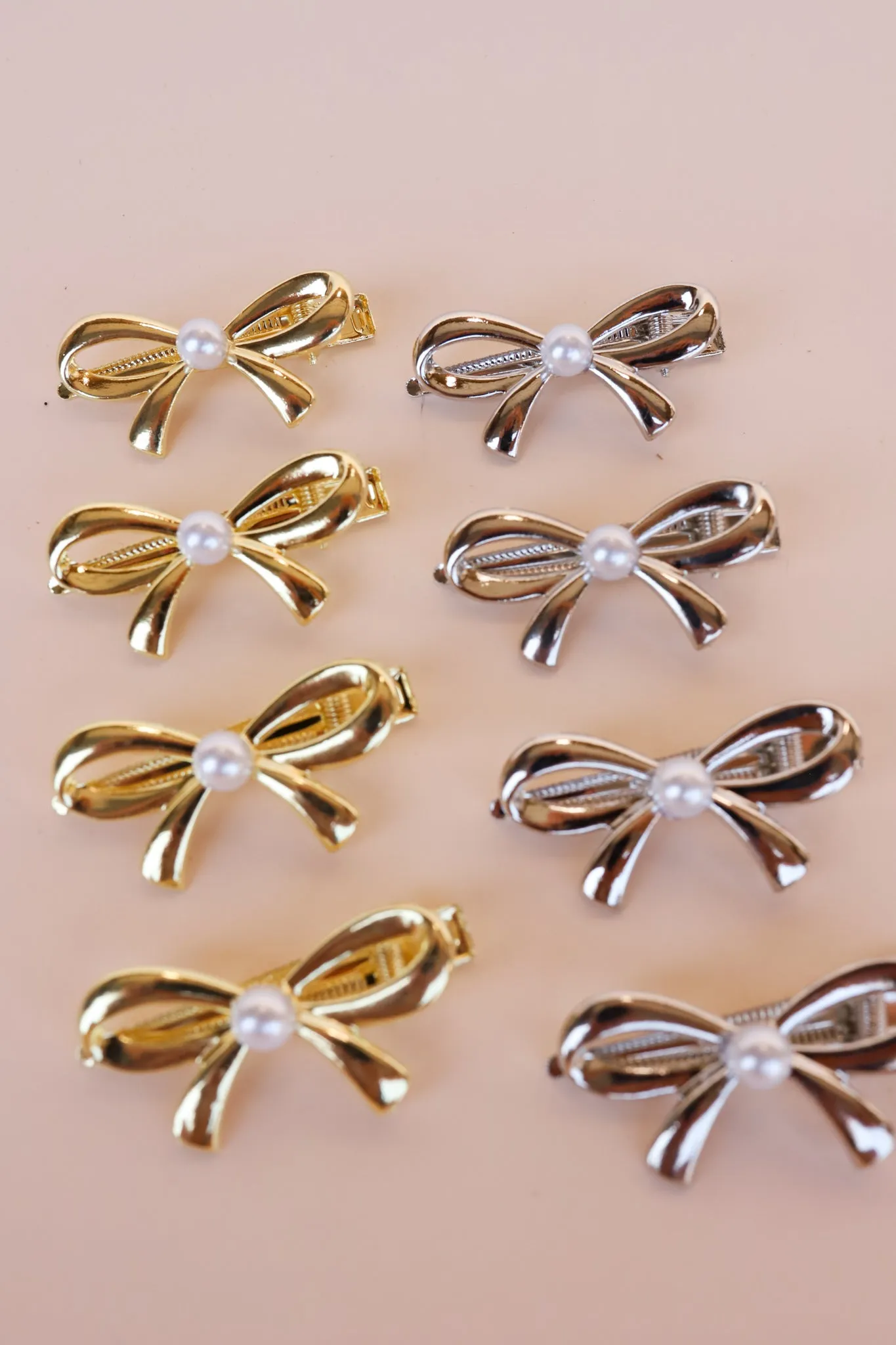 BOWS AND PEARLS CLIPS (2 COLORS)