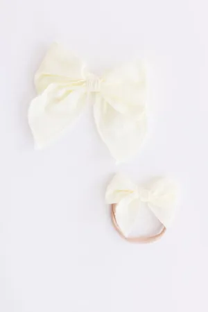 Classic Hair Bow - Pale Yellow