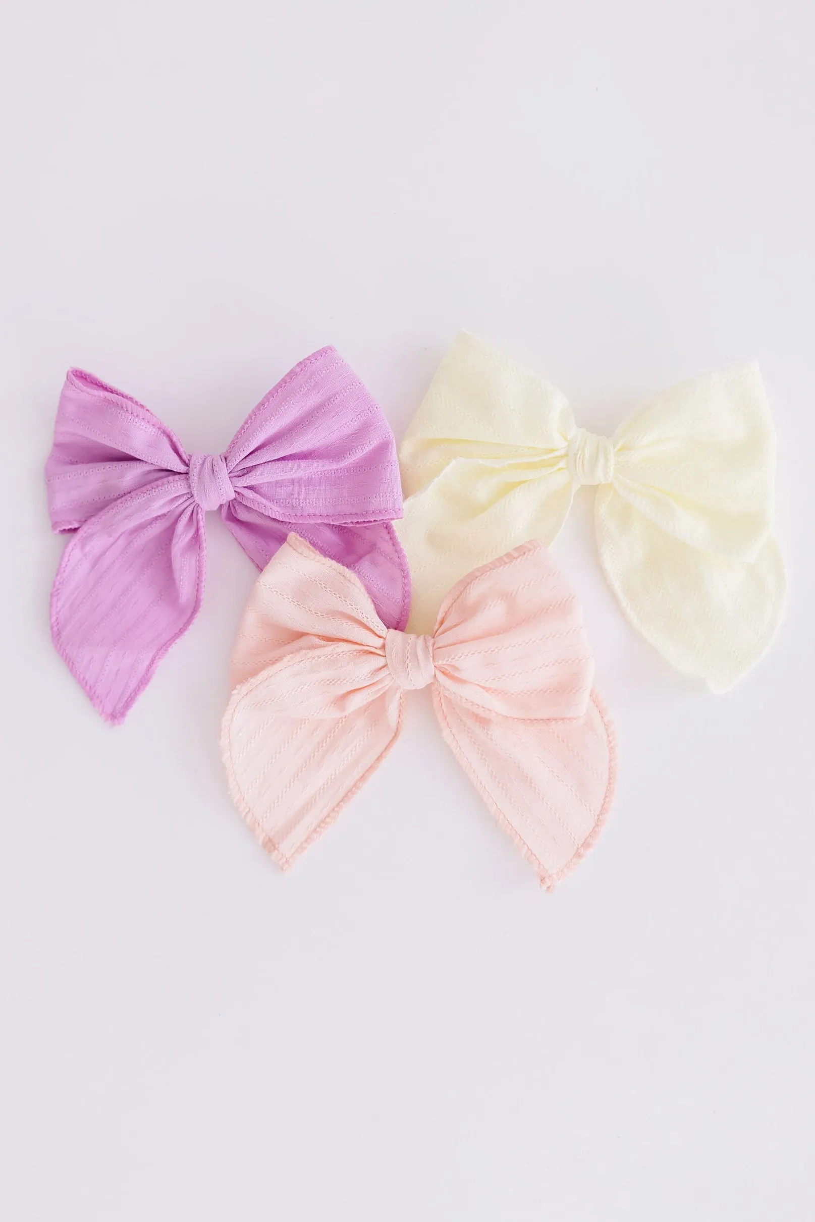 Classic Hair Bow - Pale Yellow