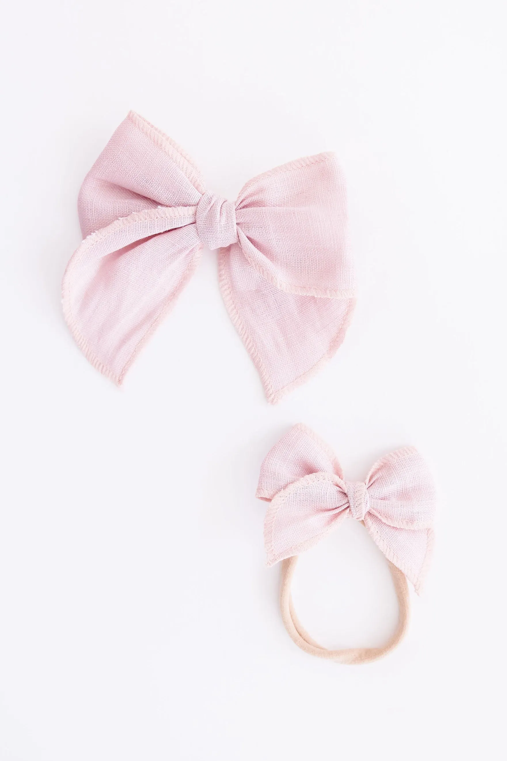 Classic Hair Bow - Vintage Pink