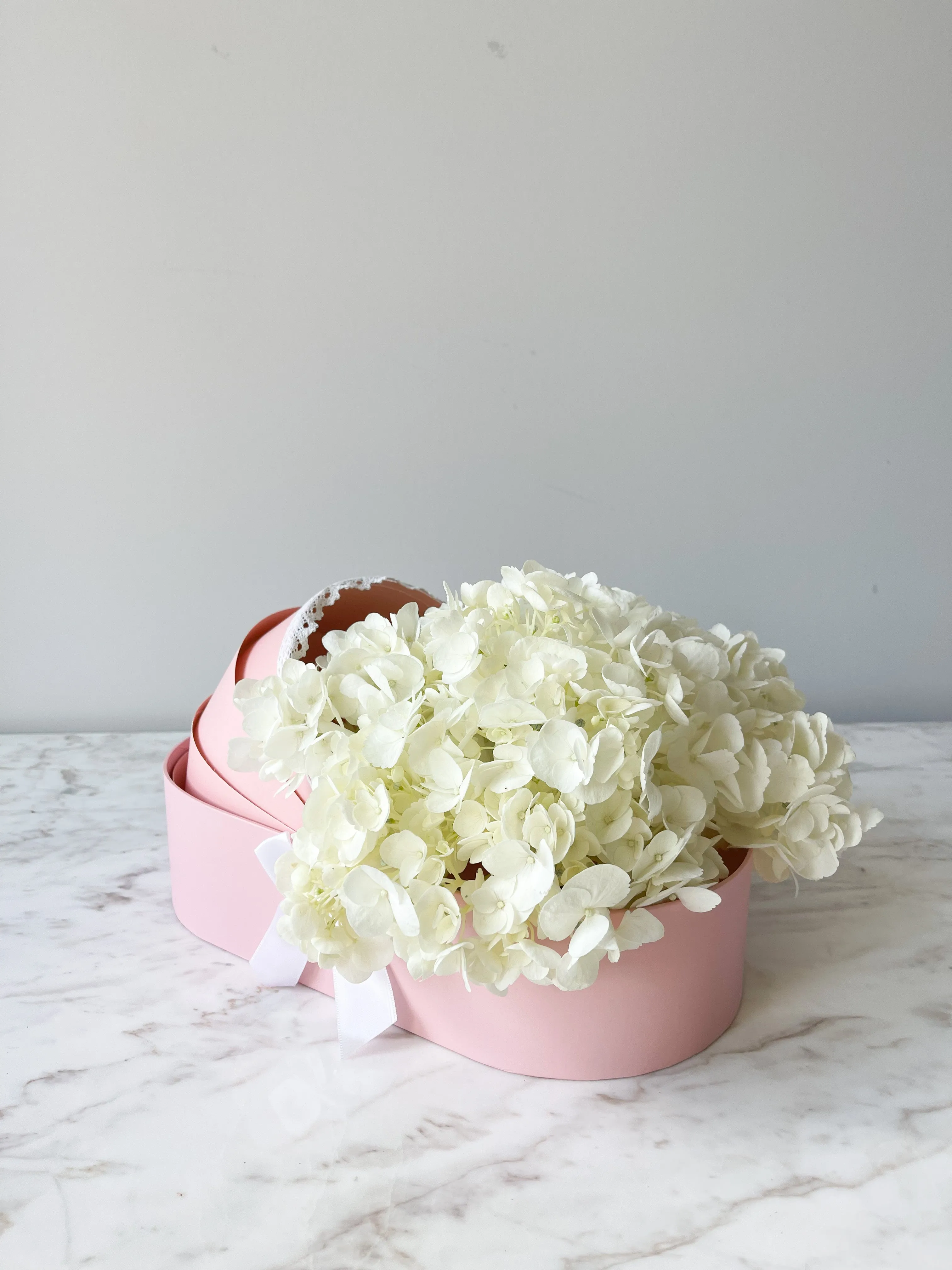 Crib Shape Flower & Gift Box