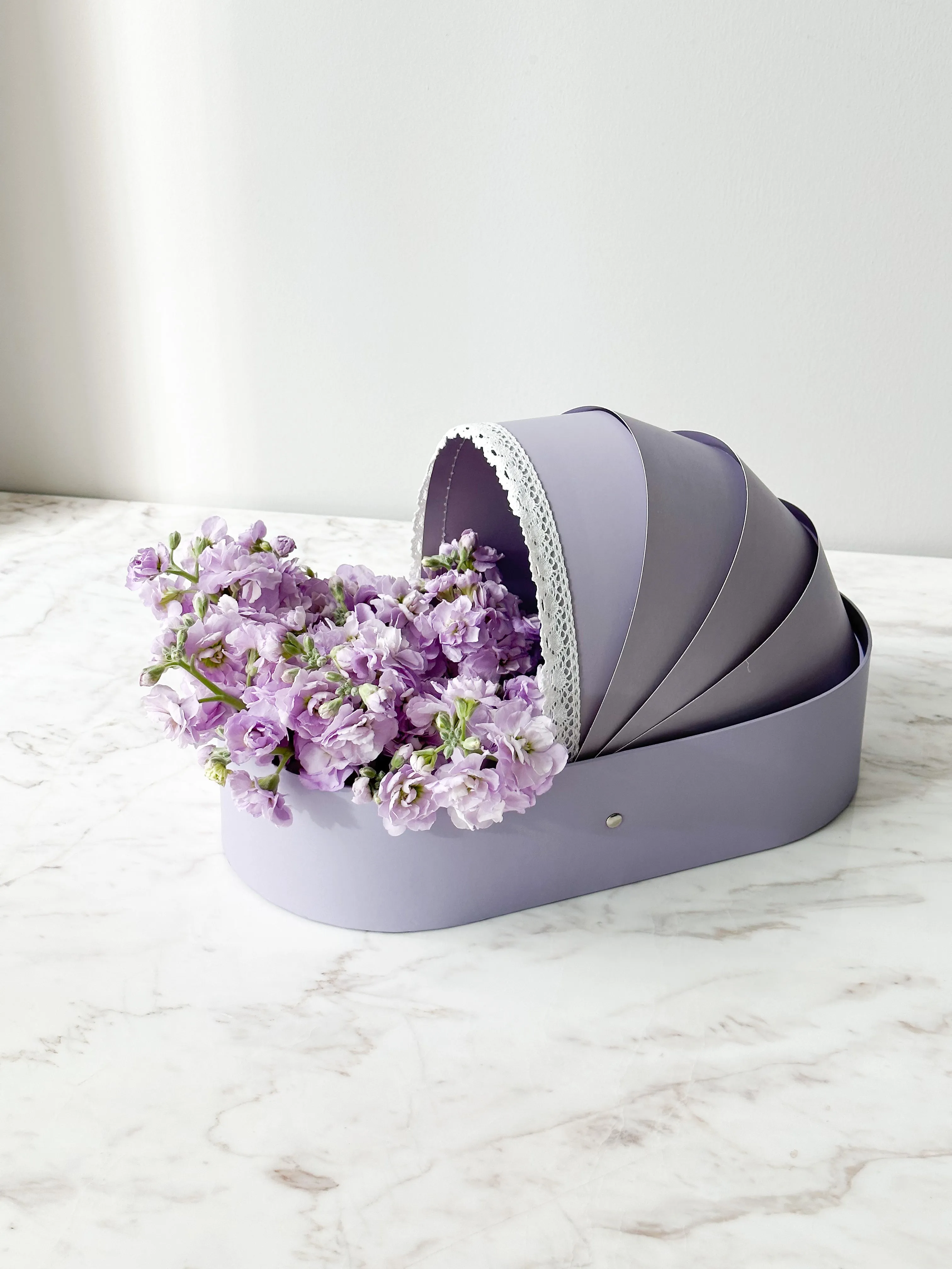 Crib Shape Flower & Gift Box