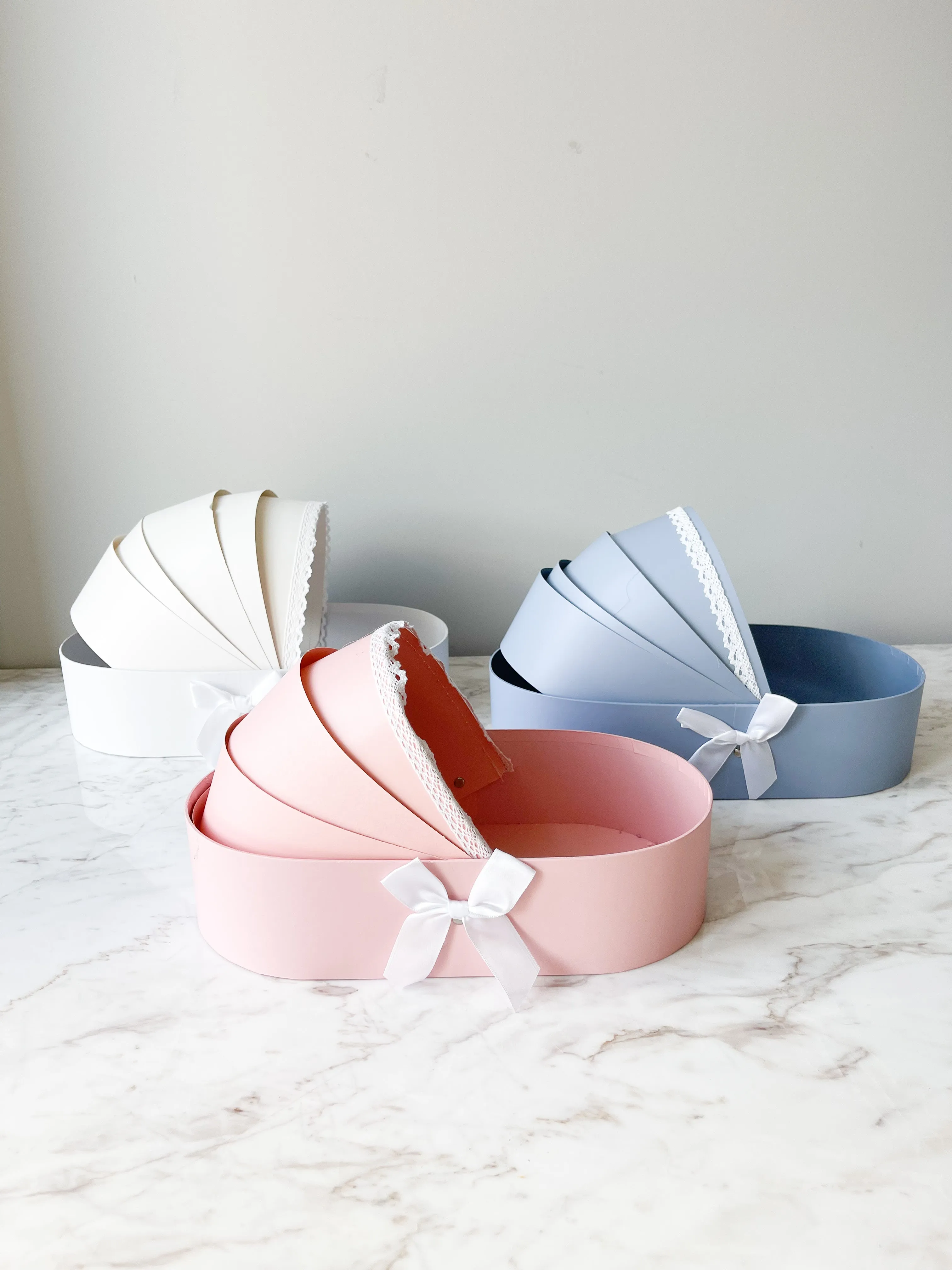 Crib Shape Flower & Gift Box