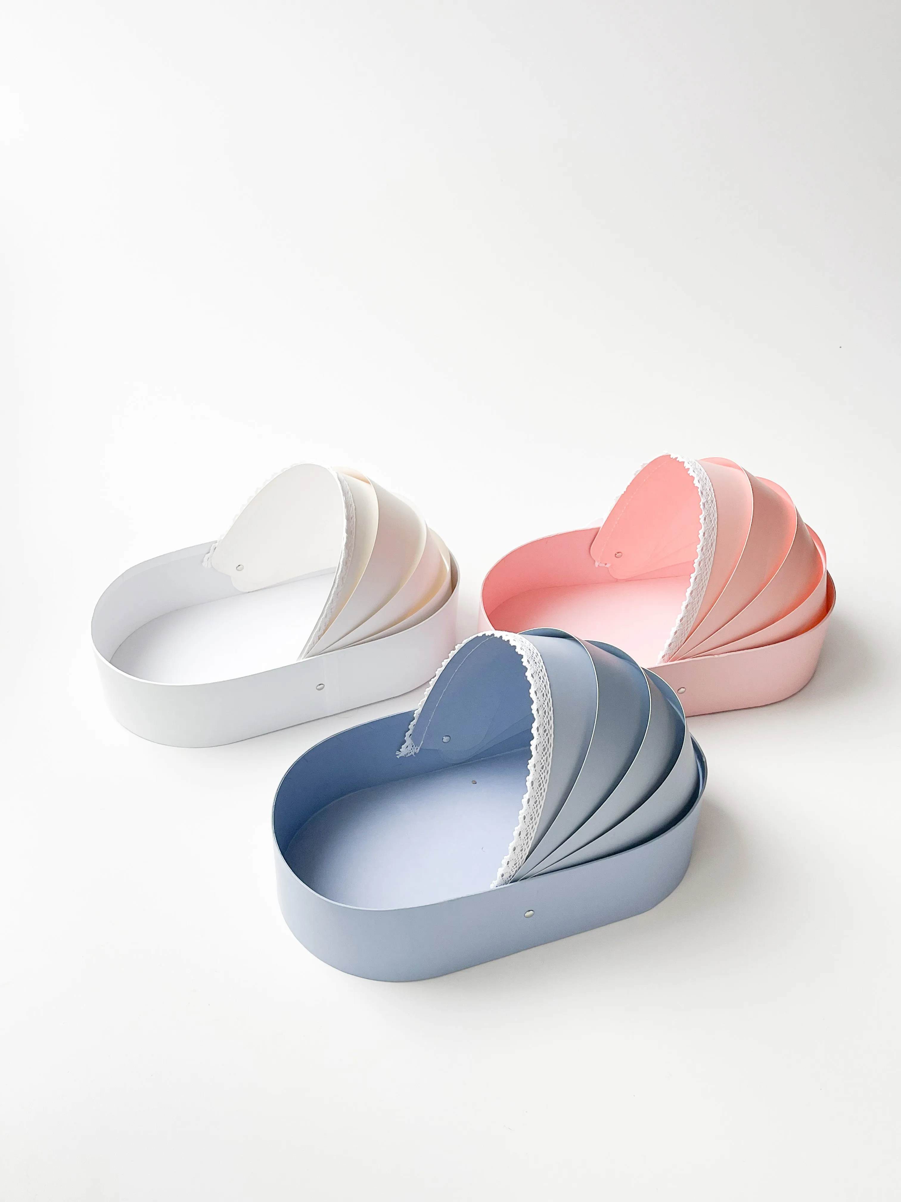 Crib Shape Flower & Gift Box