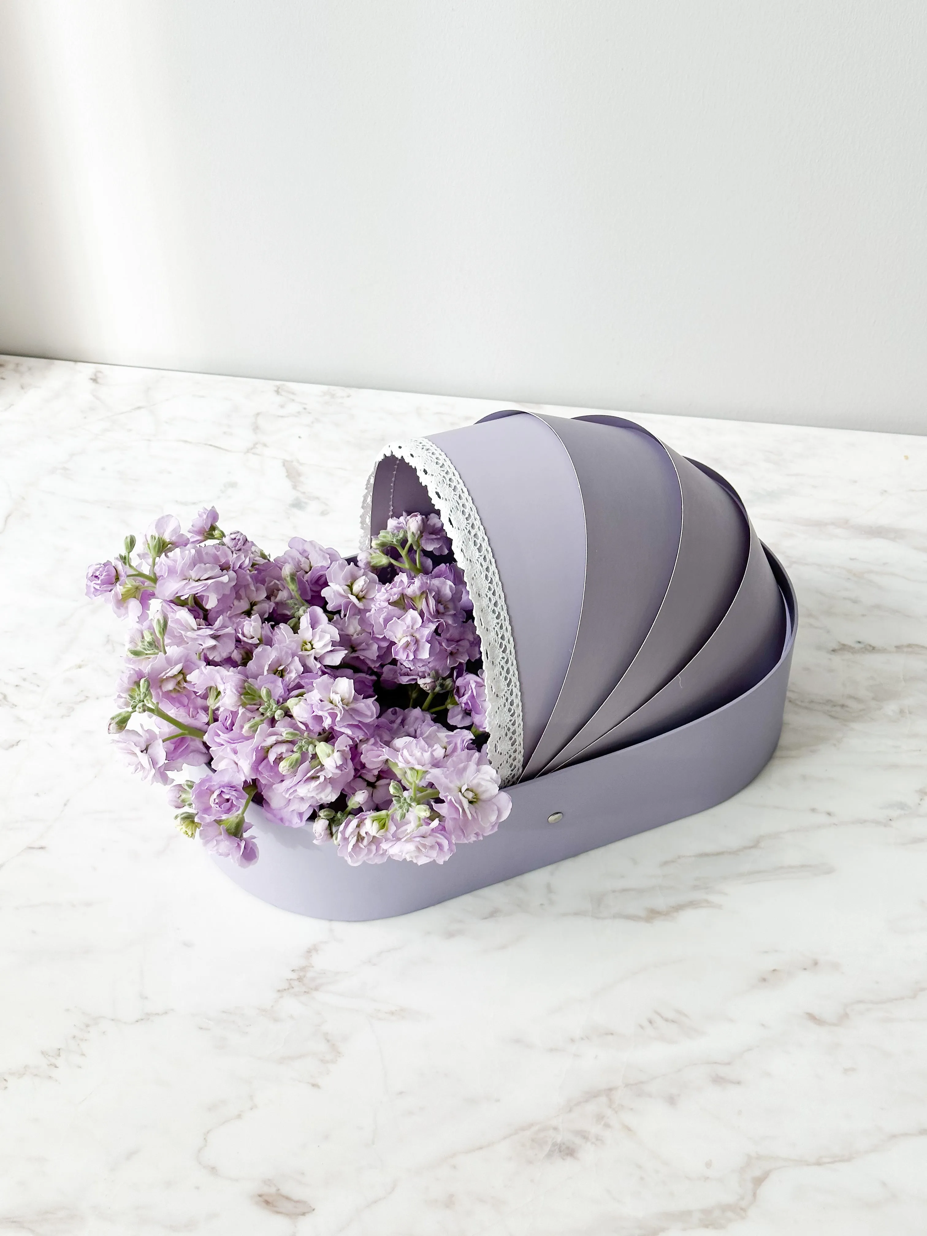 Crib Shape Flower & Gift Box