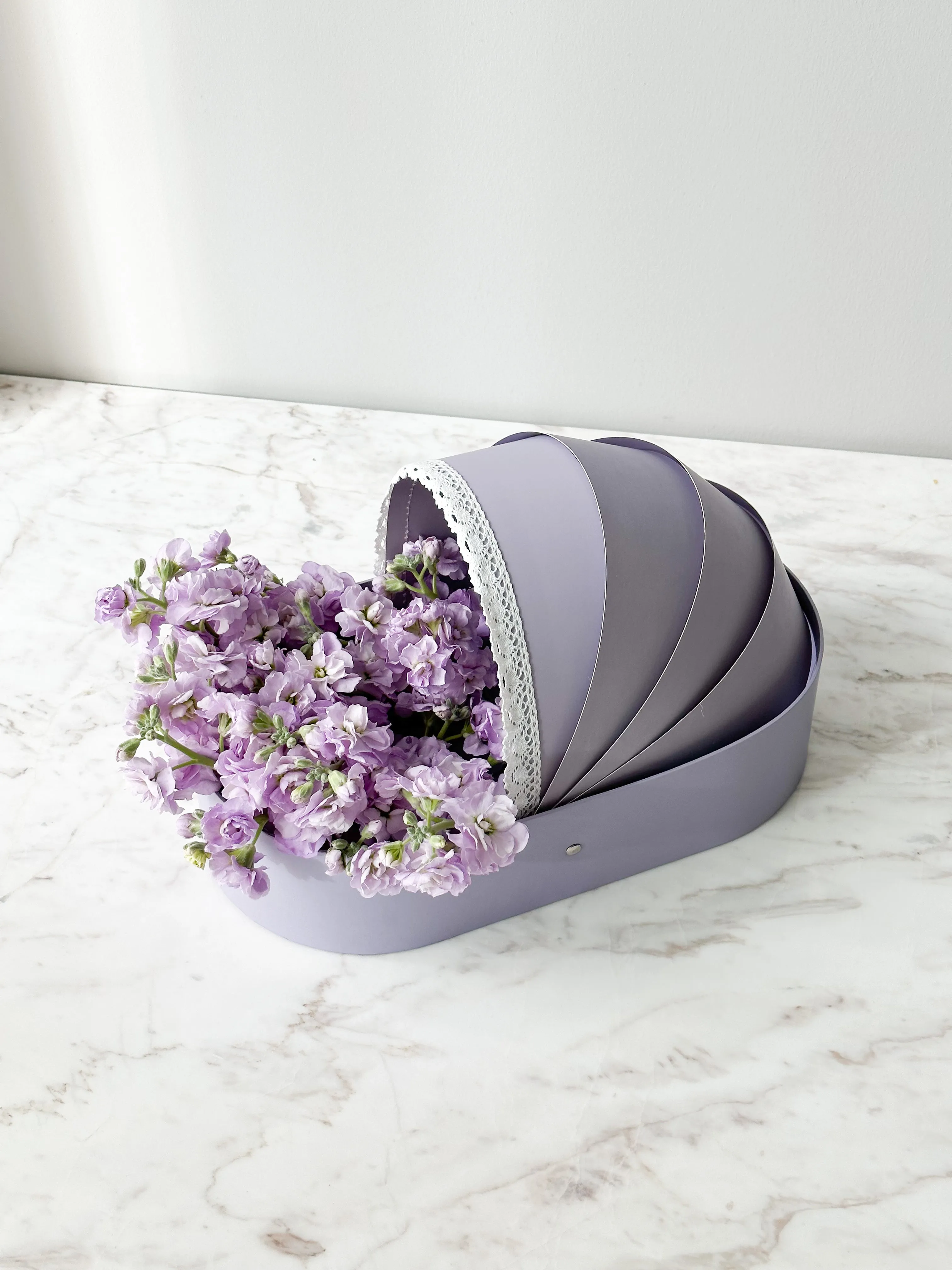 Crib Shape Flower & Gift Box