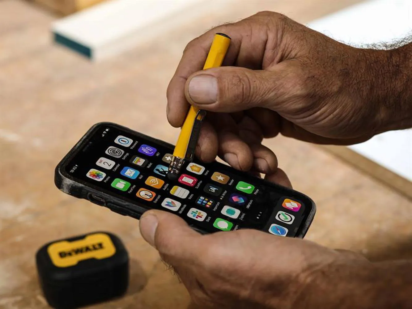 Dewalt Telecoms 3-In-1 Stylus Pocket Pen