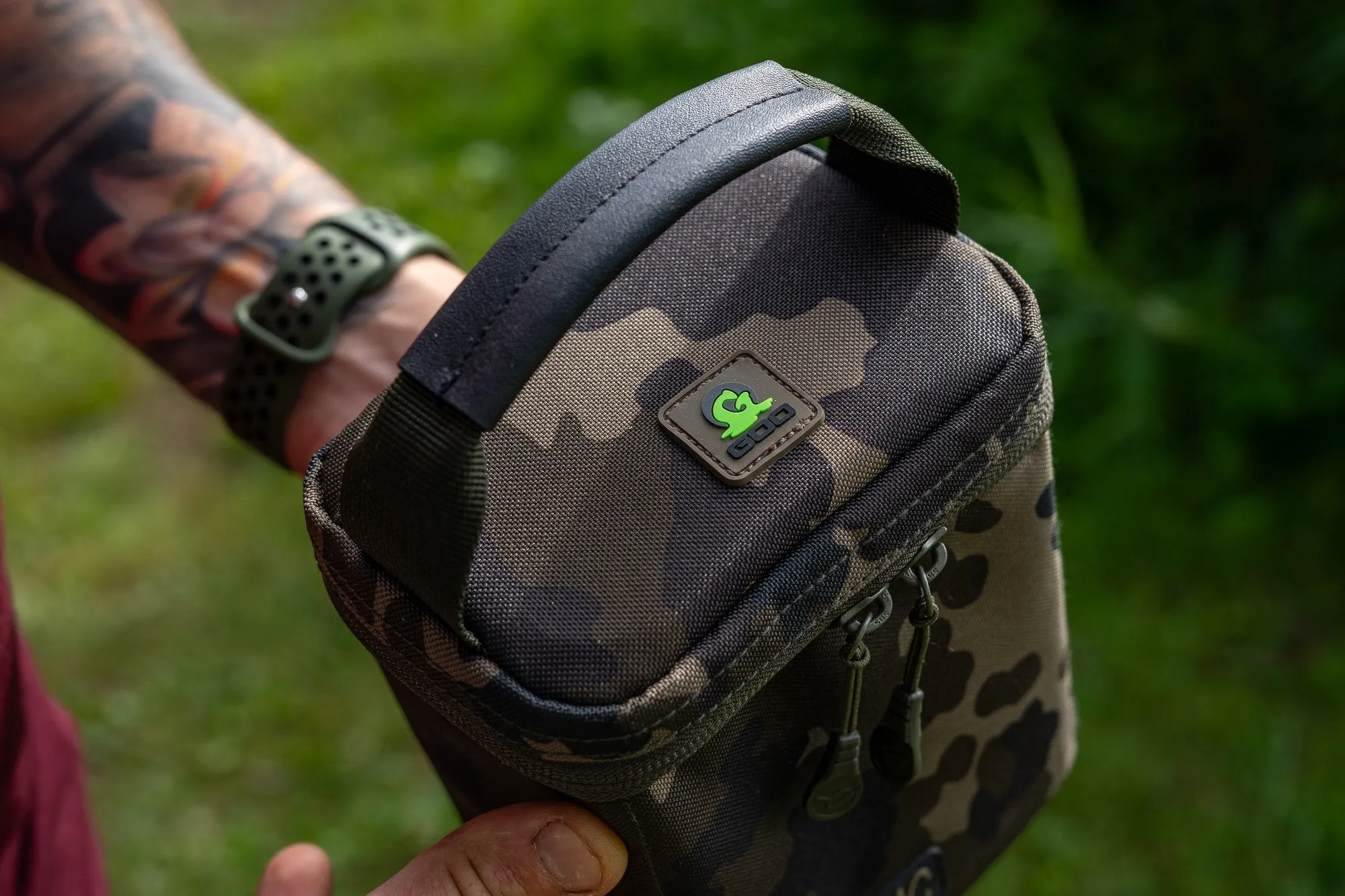KORDA Compac Goo Bag Dark Kamo