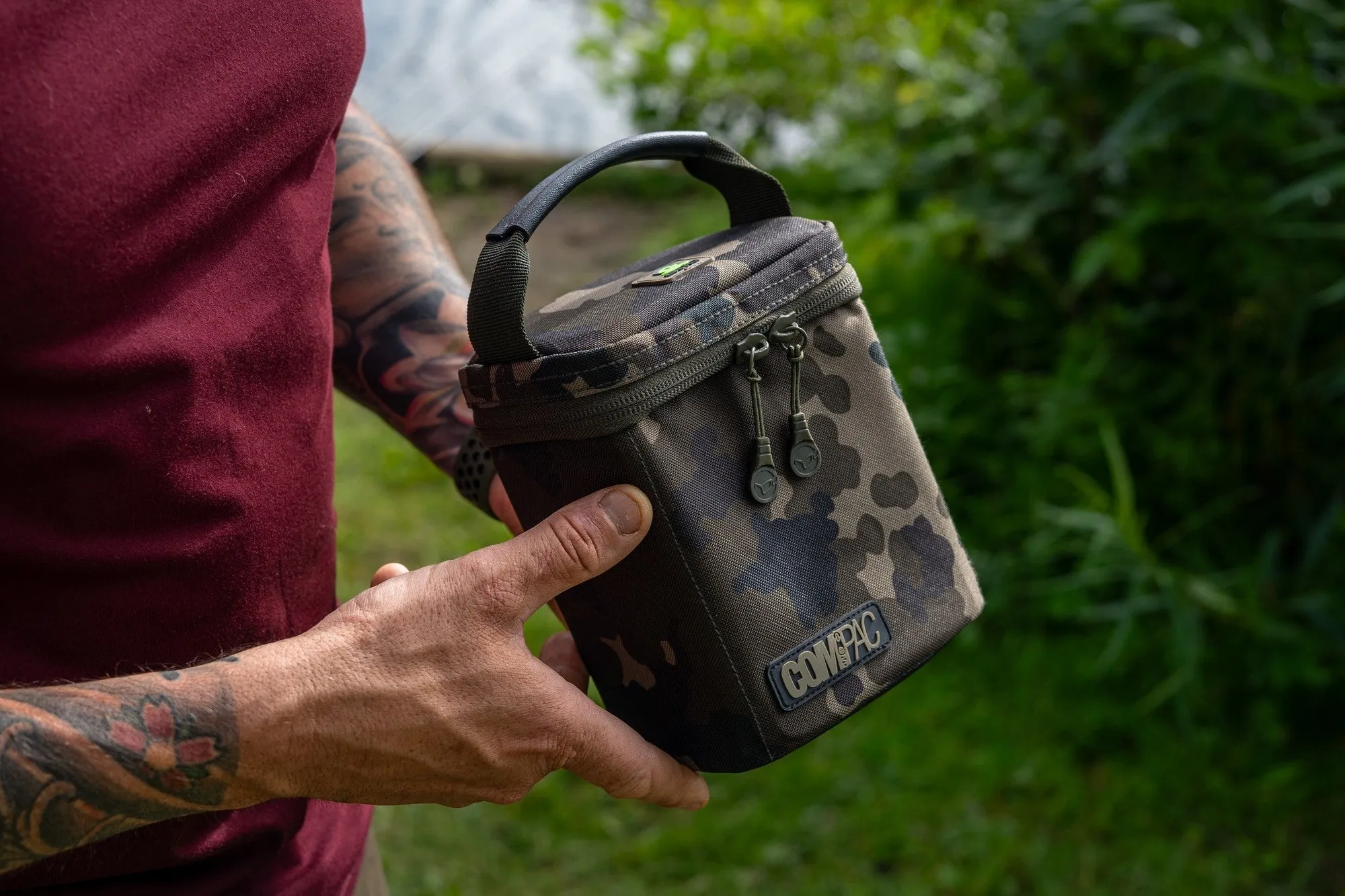 KORDA Compac Goo Bag Dark Kamo