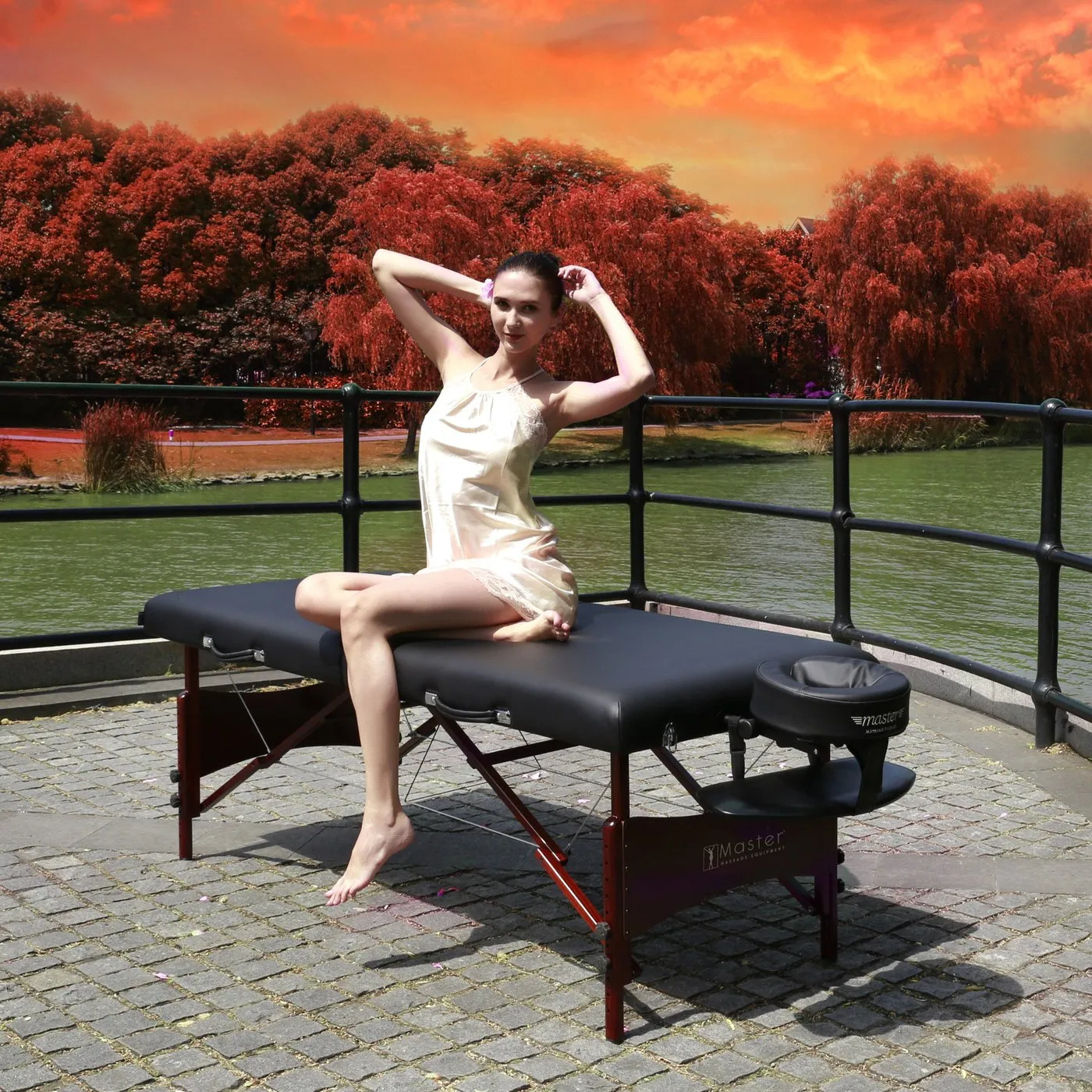 Master Massage 30" Roma™ LX Portable Massage Table Package