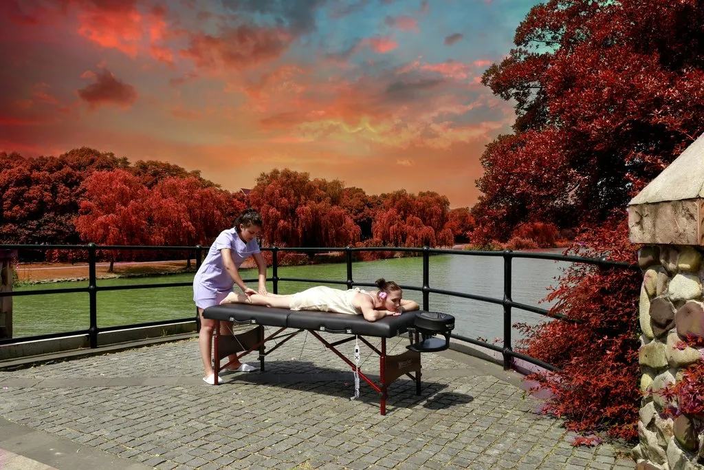 Master Massage 30" ROMA™ Portable Massage Table Package with THERMA-TOP